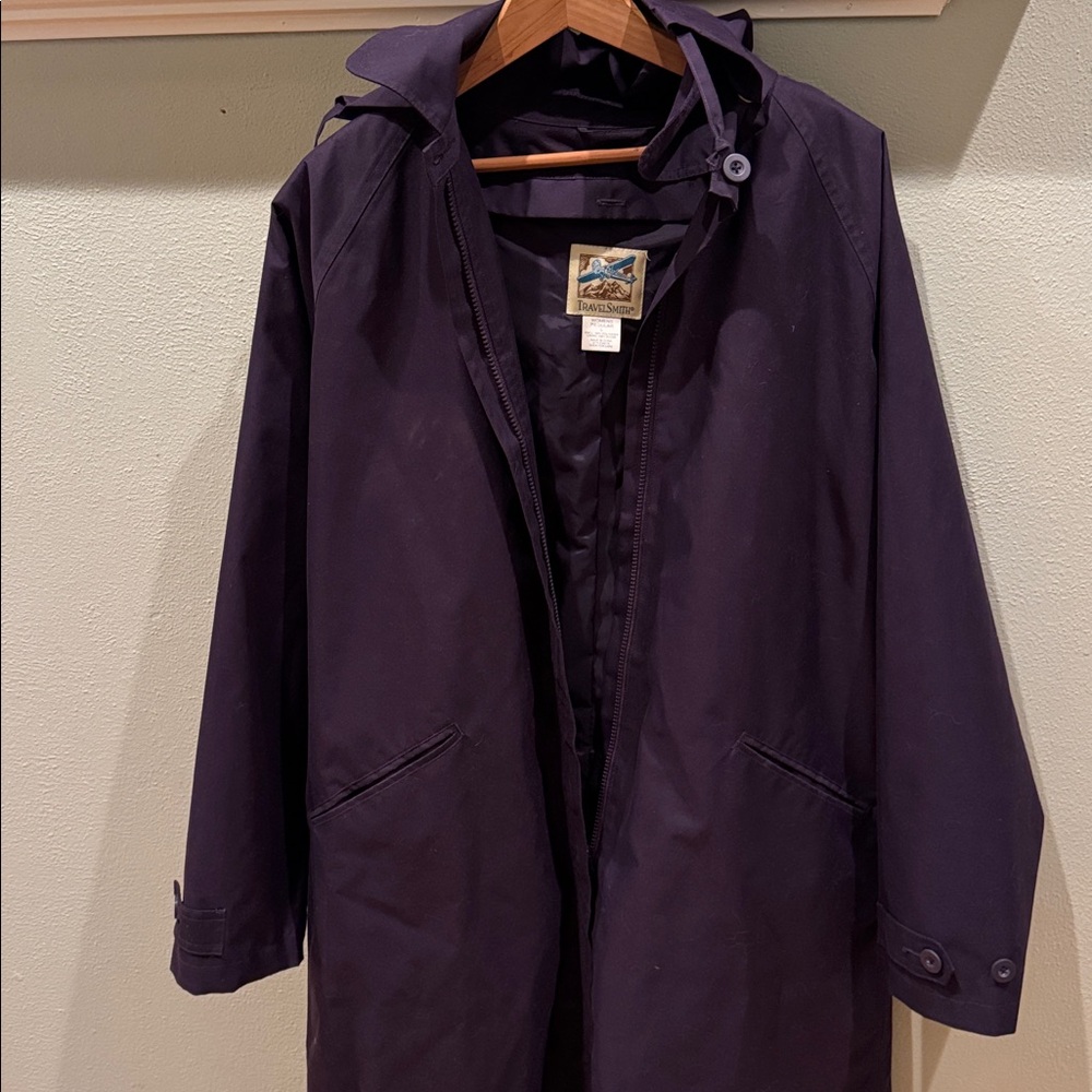 Travel Smith Women's Waterproof Long Purple Raincoat with Detachable Hood